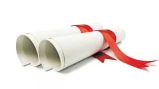L’ESAIP et l’ESSCA renouvellent leur convention de double diplôme