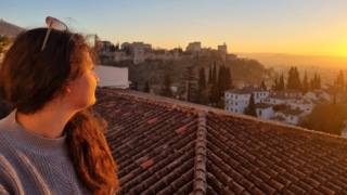 Lola, en bi-diplôme à l’international : « C’est l’occasion de vivre un an dans un autre pays »
