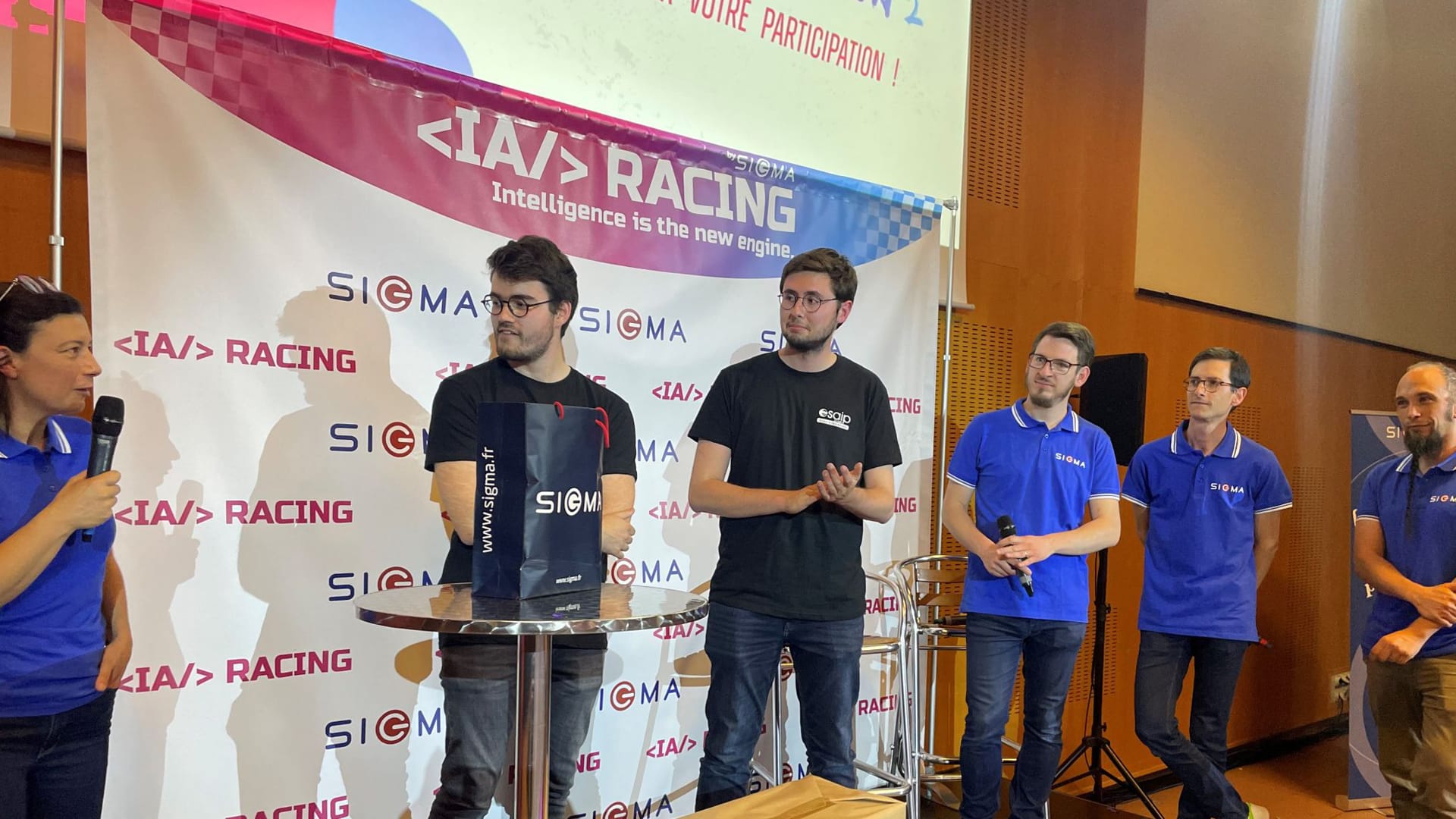 une-ia-racing-1